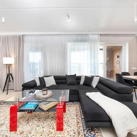 Top-floor 97m2 2br - Balcony - 2 Parking Spaces Apartment *