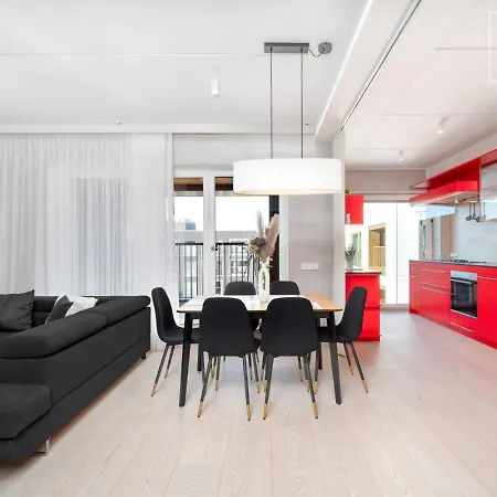 Top-floor 97m2 2br - Balcony - 2 Parking Spaces Apartment *
