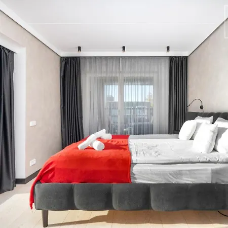 Top-floor 97m2 2br - Balcony - 2 Parking Spaces Apartment *