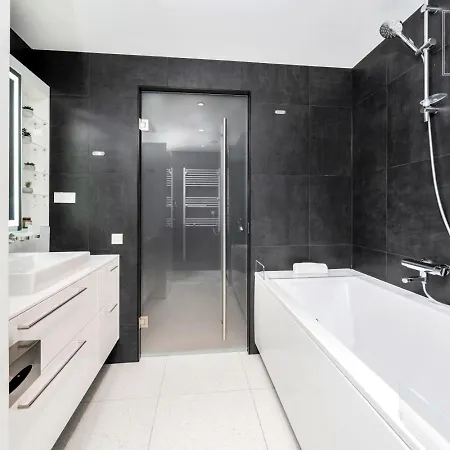 Top-floor 97m2 2br - Balcony - 2 Parking Spaces Reval