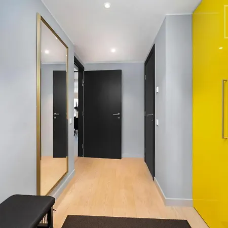 Top-floor 97m2 2br - Balcony - 2 Parking Spaces