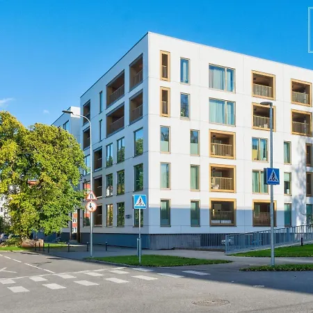 Top-floor 97m2 2br - Balcony - 2 Parking Spaces Apartment