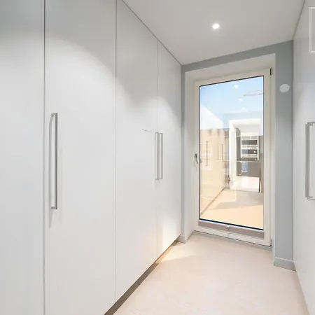 Top-floor 97m2 2br - Balcony - 2 Parking Spaces Apartment Reval